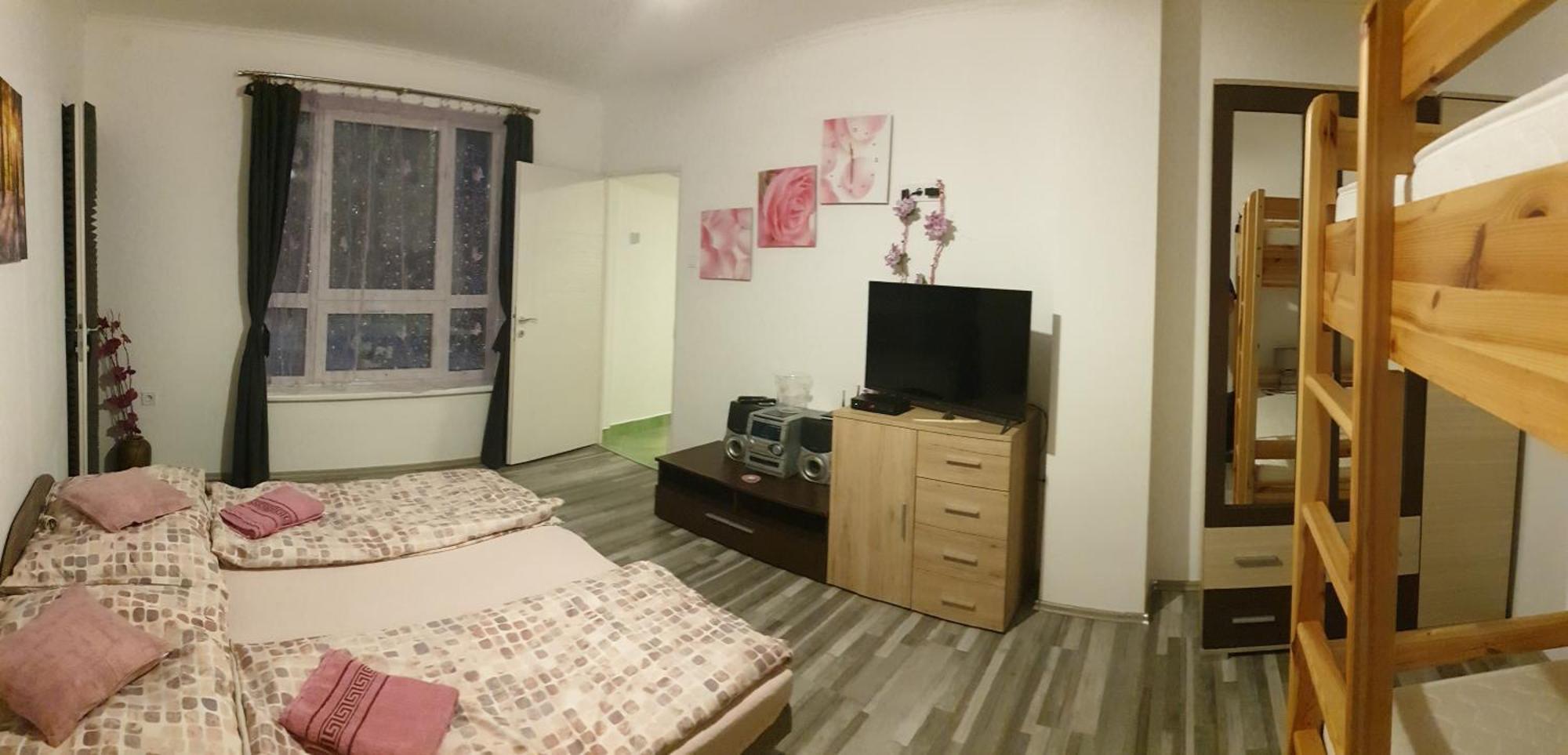Grevia Apartmanok Poroszló Rom bilde