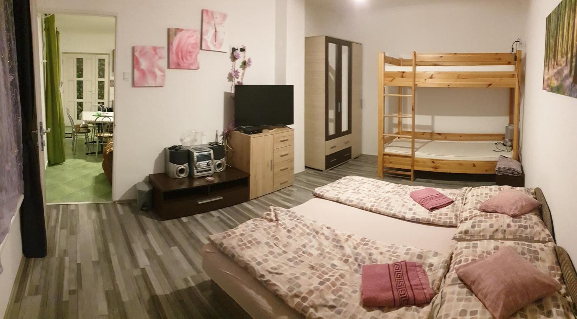 Grevia Apartmanok Poroszló Rom bilde